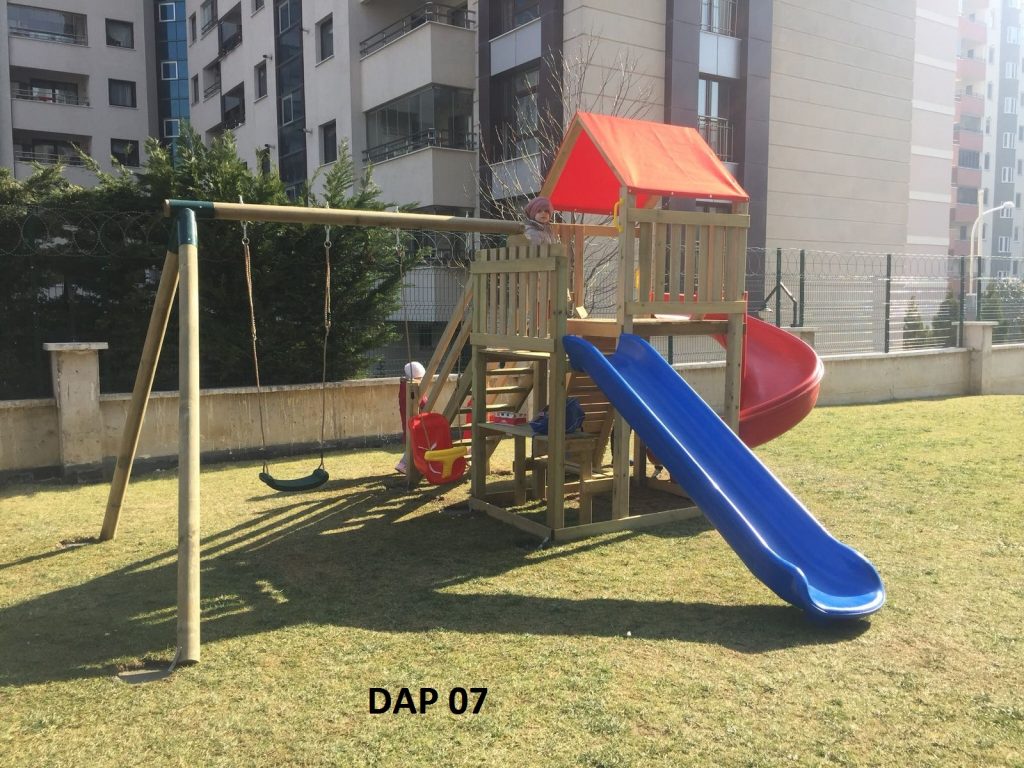 Ahşap Çocuk Oyun Parkı