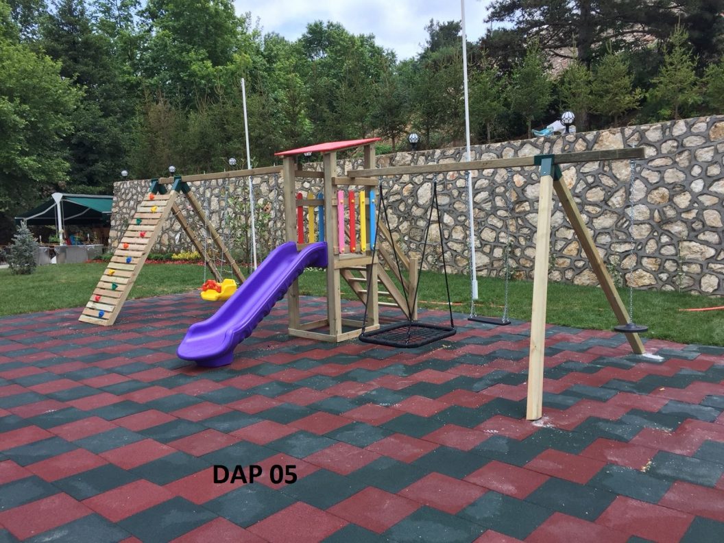 Ahşap Çocuk Oyun Parkı